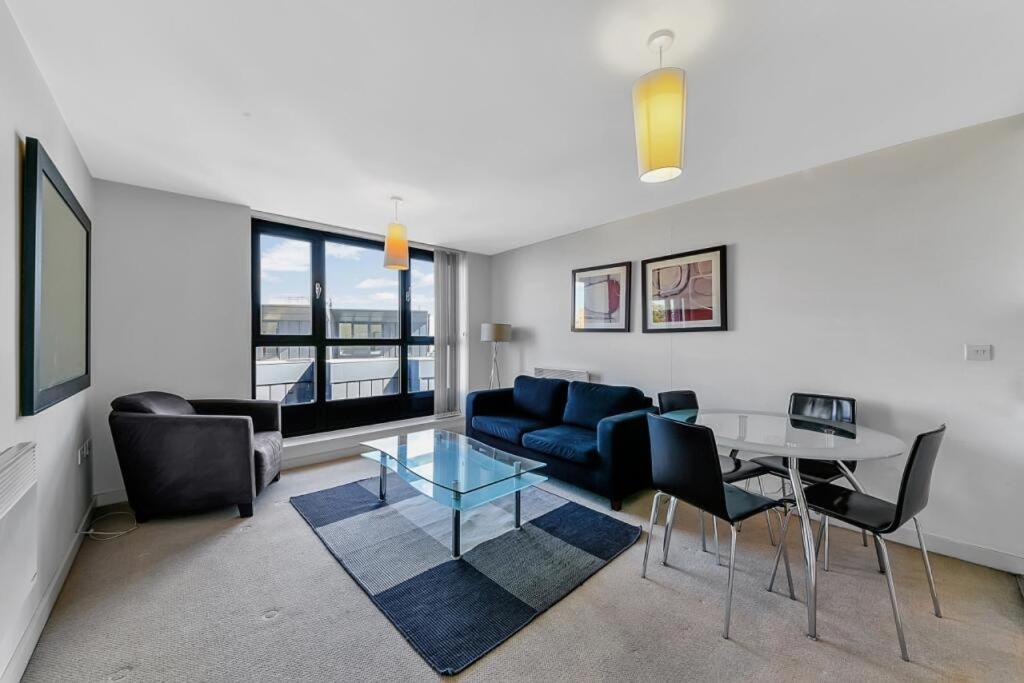 Cozycomfy Luxury Apartment Londra Dış mekan fotoğraf