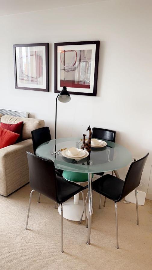 Cozycomfy Luxury Apartment Londra Dış mekan fotoğraf